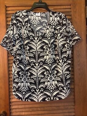 croft & barrow Black and White Short-Sleeve Printed Shirt
